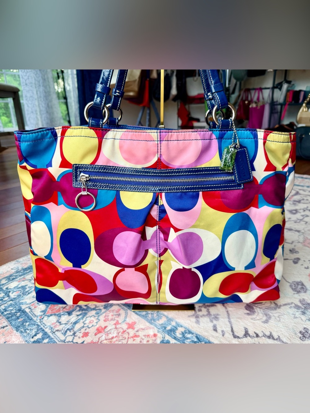 Vintage Coach Signature Scarf Print Satin Tote with 2 hangtags. EUC - Picture 3 of 12